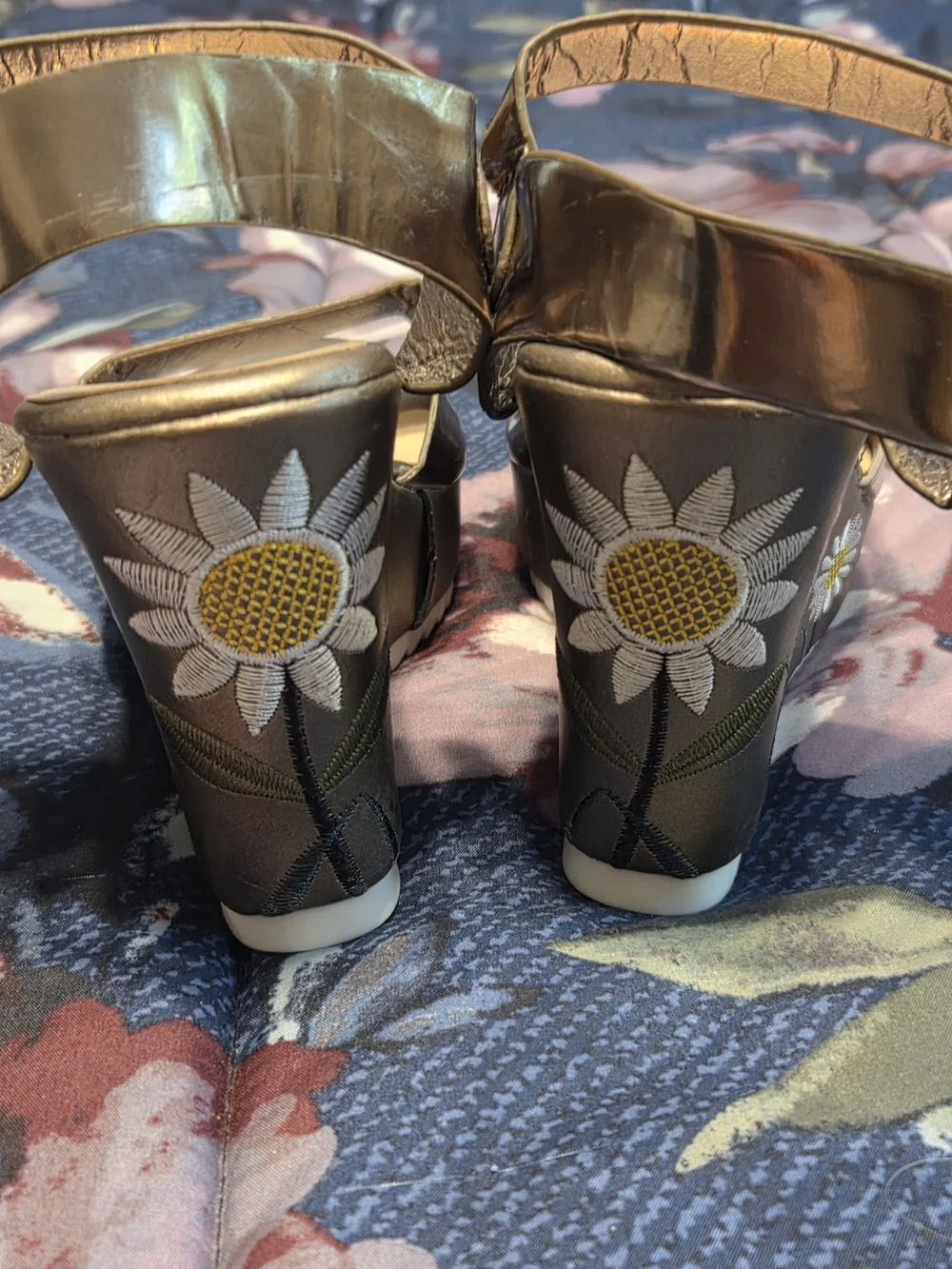 Metallic Silver Wedge Sandals with Embroidered Daisies